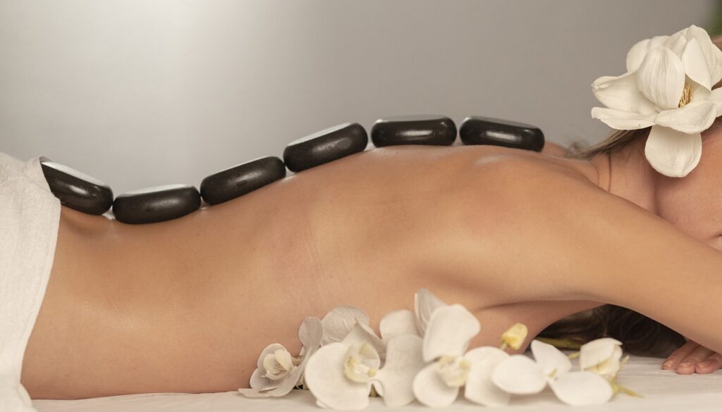 massage spa stones therapy 5578598